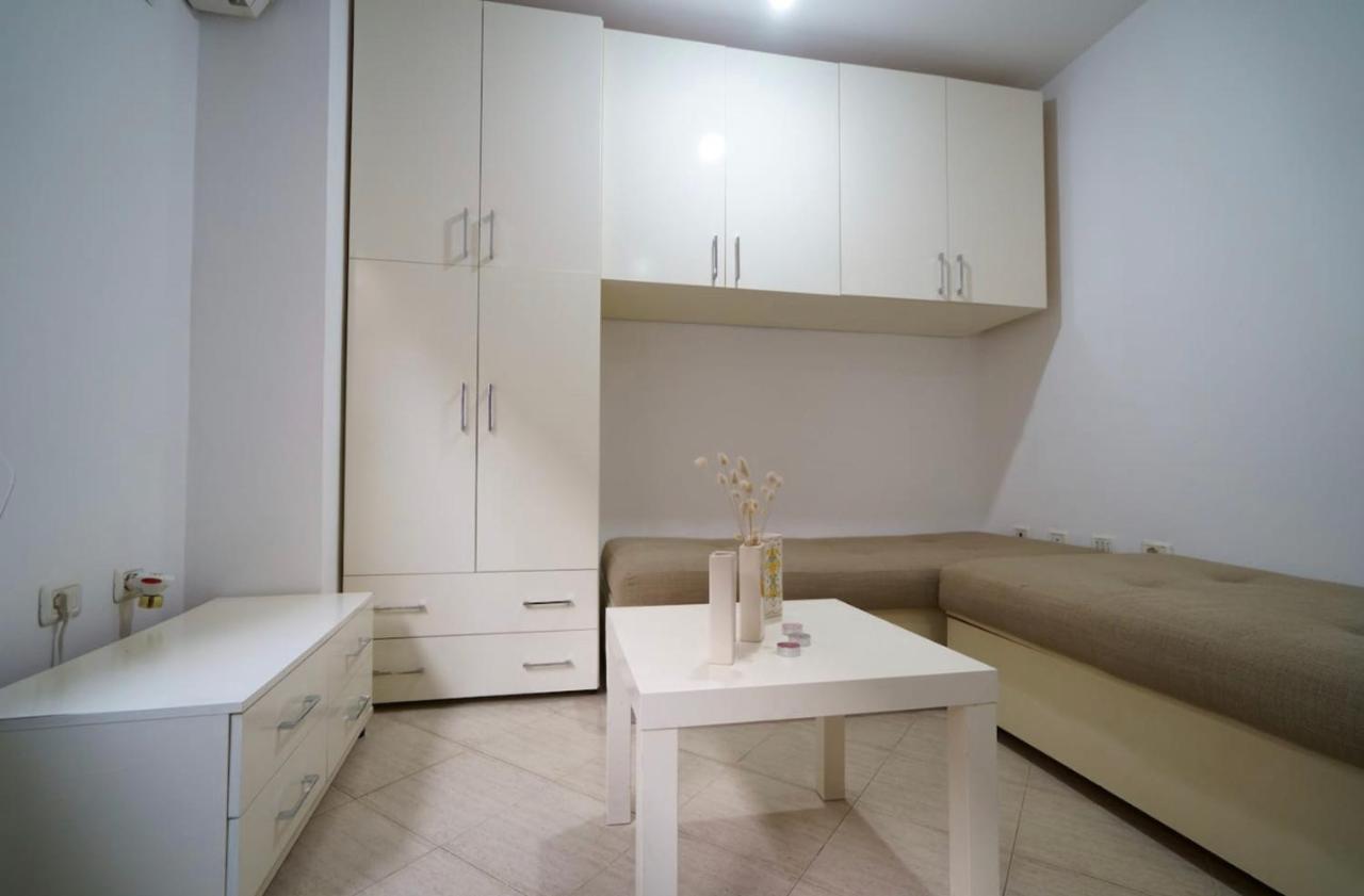 טיראנה Brilant Studio Apartment City Center מראה חיצוני תמונה